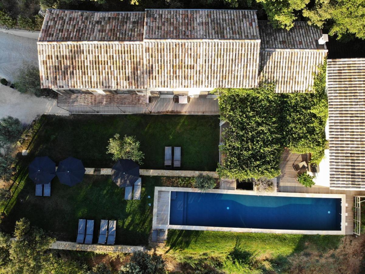 Une Sieste En Luberon Бонньё Экстерьер фото